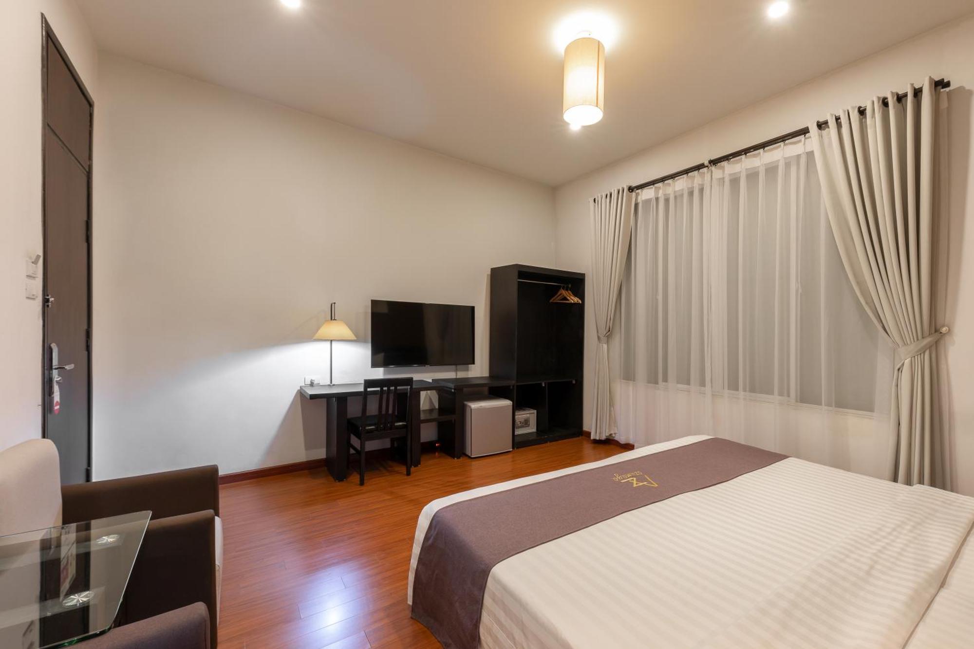 Azumaya Hotel Hai Ba Trung 1 Hanoi Exterior photo